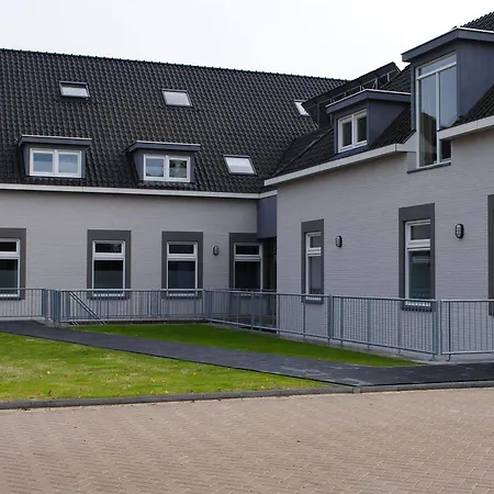 Hvad Er De Bedste N\u00e6rheden Af Museum Jan Cunen? Hotel 3*