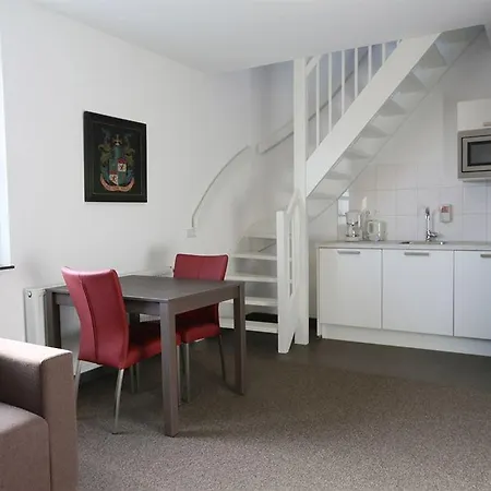 What are the best hotels near Museum Jan Cunen? 3* Berghem