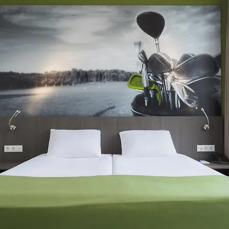Hotel What are the best hotels near Museum Jan Cunen? Berghem