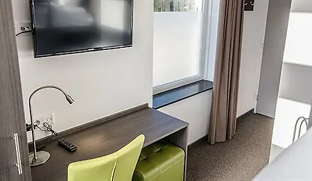 Hotel What are the best hotels near Museum Jan Cunen? Berghem