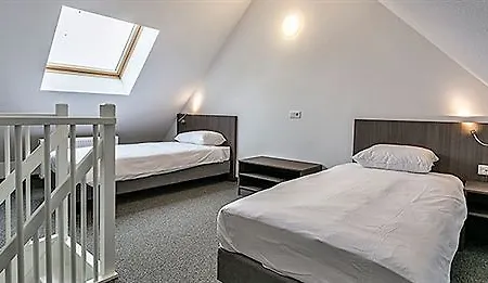 Hotel What are the best hotels near Museum Jan Cunen? Berghem
